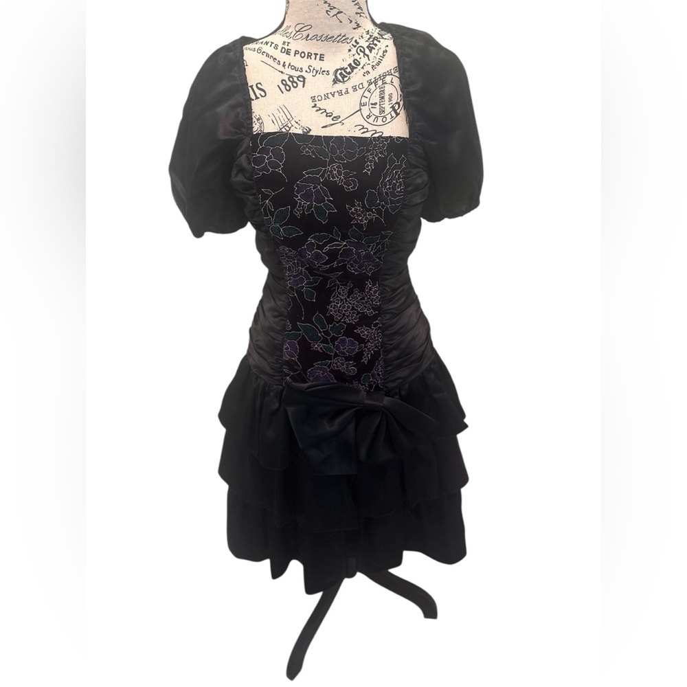 Ariana  Black Floral Puff Sleeve Mini Dress